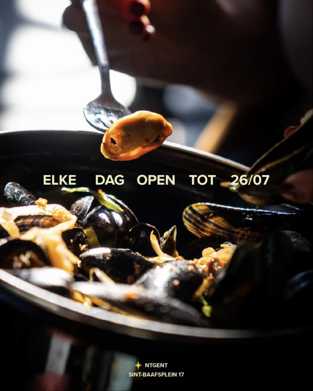 LAATSTE WEEKEND 🚨
Wij zorgen voor de mosselen.
Dan zijn je Gentse Feesten al voor de helft geslaagd.
De andere helft?
Die ontstaat vanzelf aan tafel 🍻
📍 Sint-Baafsplein 17
🦪 Elke dag open t.e.m. 26/07